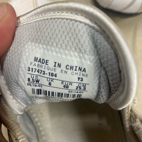 Ladies Nike Golf Shoes - Picture 2 of 3